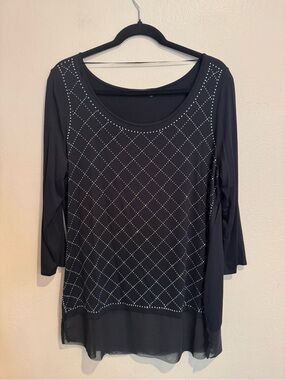 Black Diamond Patterned Stud-Embellished Scoop Neck Tunic with Sheer Drape Hem